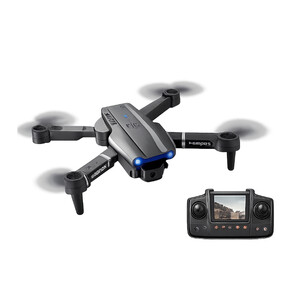 Dvigubos kameros dronas su ekrano pultu 