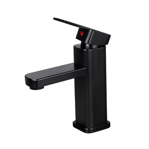 Modernus matinis juodas vonios kriauklės maišytuvas